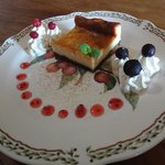 カフェ ブルードロップ - 料理写真:濃厚ダブルチーズケーキ