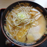 春日食堂 - みsらーめん　750円