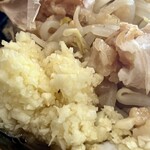 ラーメン専門 宮の森 - ニンニクチャージ