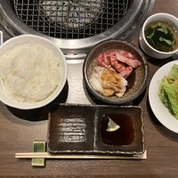 焼肉 スギモト HOUSeN - 
