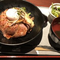 肉匠 牛虎 西中島店 - 