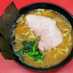 ラーメン 杉田家 - ラーメン並み