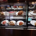 CROCE - ショーケースのスイーツ（2025/04）