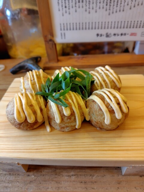 タコとケンタロー - 神宮丸太町/たこ焼き | 食べログ