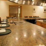 Niji - 鉄板焼きコーナー虹の店内        2012年1月