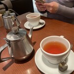 カフェ＆ブックス ビブリオテーク 大阪・梅田 - 