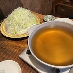 鳥名子 - 山盛りのねぎと鍋