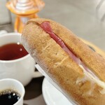 スターバックスコーヒー - この、マリボーチーズのフィローネ
コーヒーにも、紅茶にも合います◎
