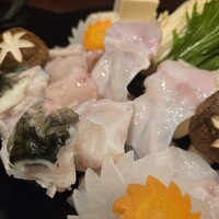 泳ぎとらふぐ活蟹料理 あじ平 曽根崎 - 