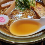 旬采 zio - あっさり煮干しそば のスープ