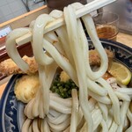 梅田 釜たけうどん - 
