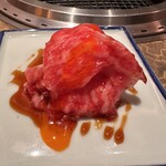 焼肉やまちゃん - サーロインユッケ