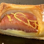 バックシュトゥーベ ツオップ - 桃の赤ワイン煮:断面