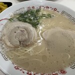 丸幸ラーメンセンター - ラーメン540円