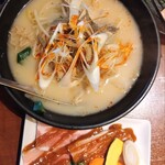 神田 炎蔵 - 牛もつラーメン