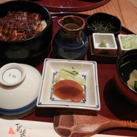 ひつまぶし名古屋備長 ラシック店 - 