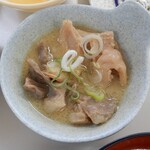 一休食堂 - 旨いもつ煮込み