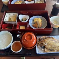 日本料理 初海 - 