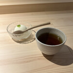 新宿 天麩羅 鮨 きた川 - レモンのソルベ