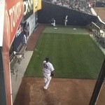 Mohegan Sun Sports Bar - ブルペンがすぐ目の前です。