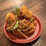 西荻タンドール 5Lab - 【ベビーホタテと春キャベツのアチャール】