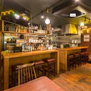 【朝5時まで営業】居心地抜群の空間。おひとり様から団体まで◎