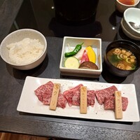 飛騨牛一頭家 馬喰一代 長良本家 - 