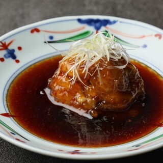 見た目も味も◎インパクト抜群！おすすめの黒酢酢豚と紹興酒イカ