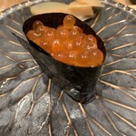 立ち食い鮨極 - 