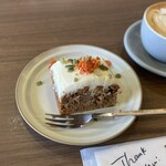 COMFORT Stand - キャロットケーキ