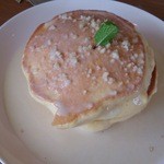 Kona Kona Cafe' - マカダミアナッツのパンケーキ