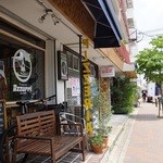 アズーリ - 外観