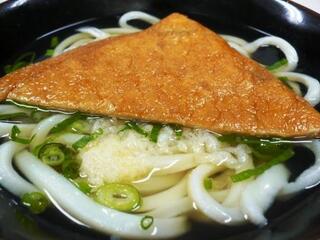 手打十段 うどんバカ一代 - かけうどん・油揚げ