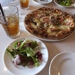 ピッツァ　ランチ：1670円　税込