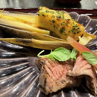 京懐石 美濃吉 竹茂楼 ホテルグランヴィア京都店 - 旬菜　筍木の芽焼き　和牛ロースト