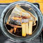 味処 まるたか - さわら煮付け（表）