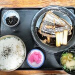 味処 まるたか - さわら煮付け定食（ご飯大盛り）