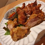 フードふうど - 名物の唐揚げ