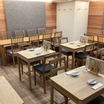 創作居酒屋 にしのや - 2階のテーブル席は最大26名様まで入れます