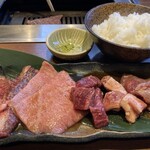 焼肉ホルモン酒場 陽真 - 
