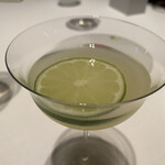 ブルガリ イル・リストランテ ルカ・ファンティン - ライムのカクテル。スッキリと爽やかな味わい。