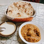 アルムスタファーマスジド - マトンとダルミックスカレーとロティ　個人的鉄板セット