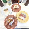 魚べい - 春のこだわり三味、まぐろたたきねぎラー油、サーモンペッパーマヨ炙り、アボカドシュリンプ
