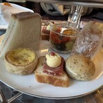 ザ・ラウンジ - 