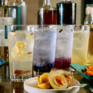 アルコール控えめなジンカクテルや、モクテルも
