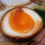 中華そば 一颯 - 煮玉子
