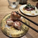 小皿のまぐろとさば。 - 