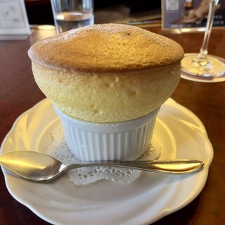 六盛 スフレ・カフェコーナー茶庭_1