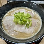 魔界系ラーメン三冠馬 - 料理写真:
