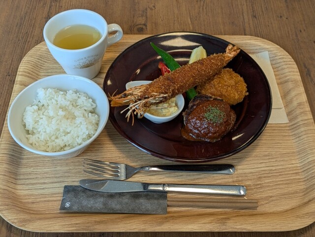 Cafe & Dining HANA Mukou photo 3